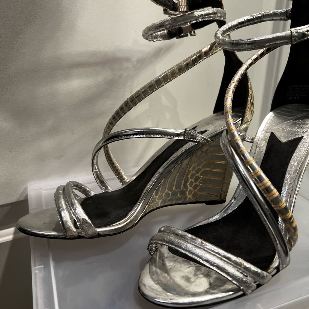 B Brian Atwood Sedini Silver Snake Metallic Wedge Heels, Size 7